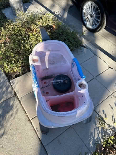 Photo of free Wagon (Beverly Grove in Los Angeles) #1