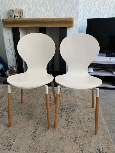 Photo of free Dining chairs (Moor Park L23) #1