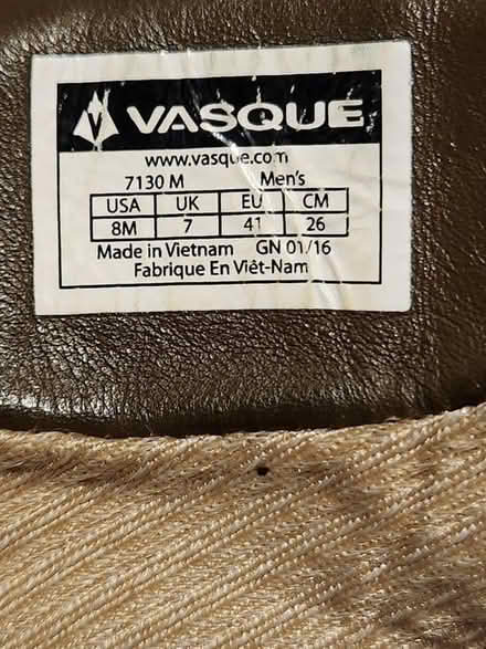 Photo of free Men's hiking boots Size 8M (Uptown, Chicago) #2