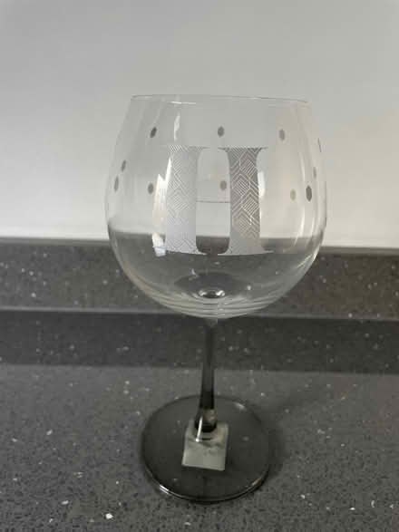 Photo of free Gin Bowl Glass - Letter H (Hale L24) #1