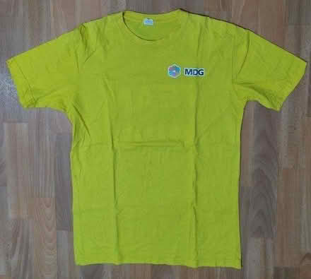 Photo of free T-shirts (kingsbury) #1