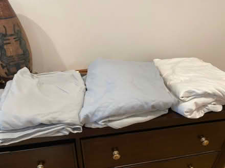Photo of free King sheets (Tarzana 91356) #1