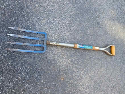 Photo of free Garden/pitch fork (WC / Exton) #1