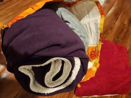 Photo of free Pillows, blankets & bedsheet (Uptown, Chicago) #1