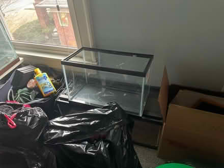 Photo of free Small Aquarium (Cambridge Ave., Decatur) #1