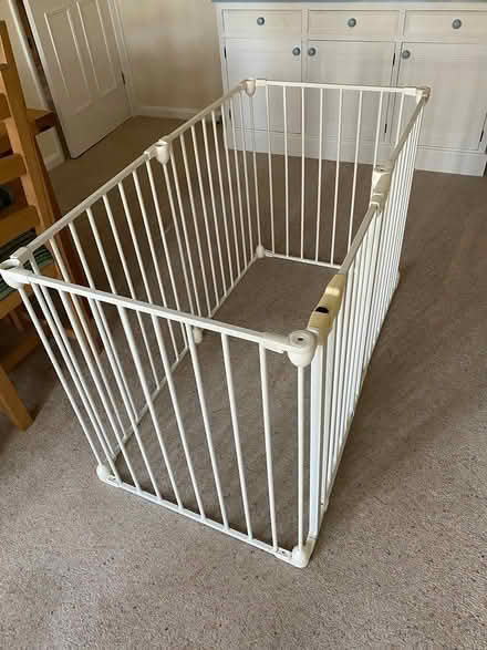 Photo of free Baby playpen (Leigh-on-Sea SS9) #1