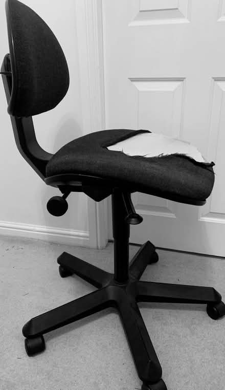Photo of free Old but working office chair. (Meanwood LS6) #1