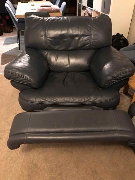 Photo of free Land of Leather Suite (Halfway G72) #1