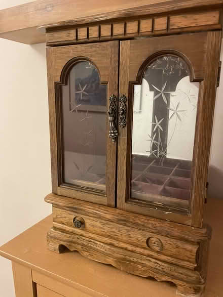 Photo of free Jewelry boxes (Falls Church | McLean) #4