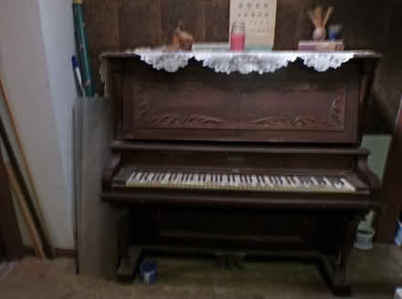 Photo of free 1906 Schiller Cabinet Grand Piano (6 miles south of Micanopy) #1