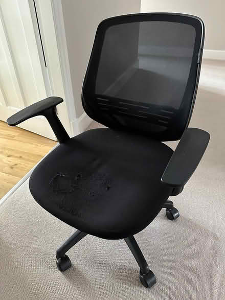 Photo of free Office chair - worn seat (LE19 Narborough) #1