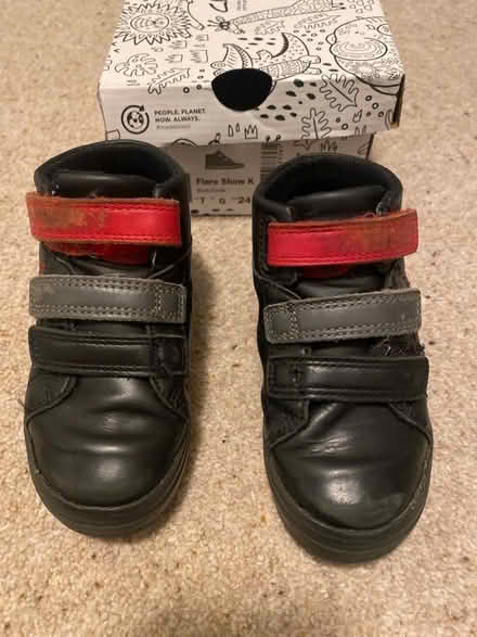 Photo of free Clarks toddler shoes size 7G (Surbiton KT5) #1