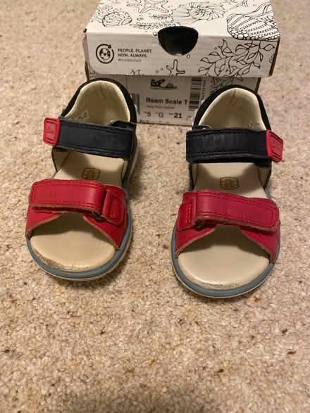 Photo of free Clarks size 5G toddler sandals (Surbiton KT5) #1
