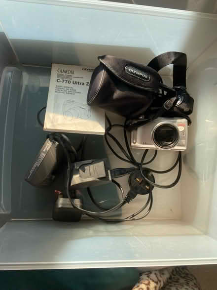 Photo of free Olympus Camedia camera (HP16) #3