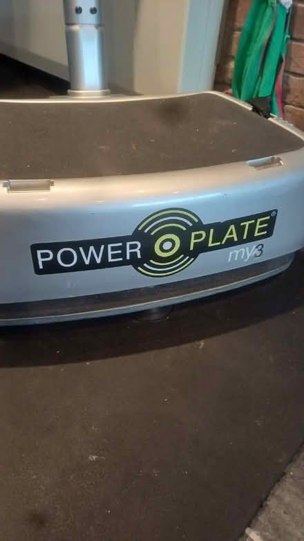Photo of free Powerplate my3 vibration training equipment (Stathe TA7) #3