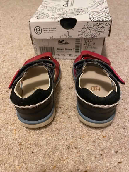 Photo of free Clarks size 5G toddler sandals (Surbiton KT5) #2