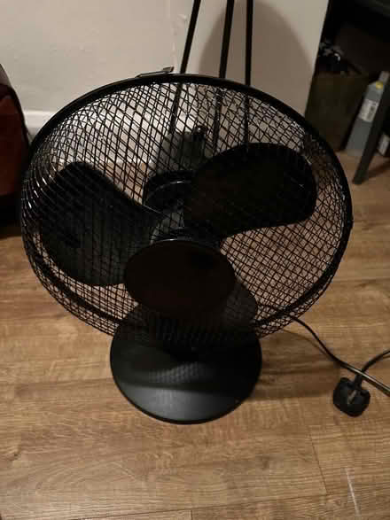 Photo of free Fan (Church Street W2) #1