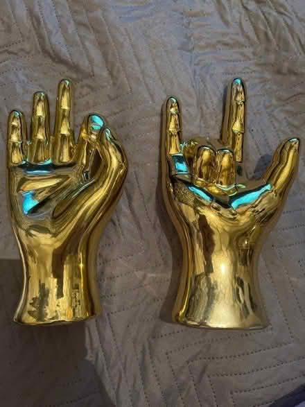 Photo of free Two hand gold ornaments (Droylsden M43) #1