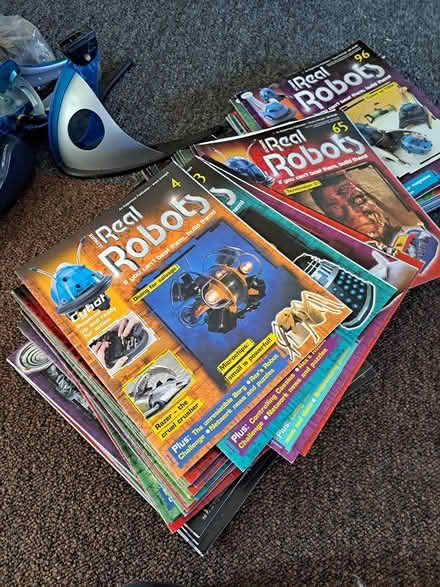 Photo of free 2 real robots (melksham east SN12) #2