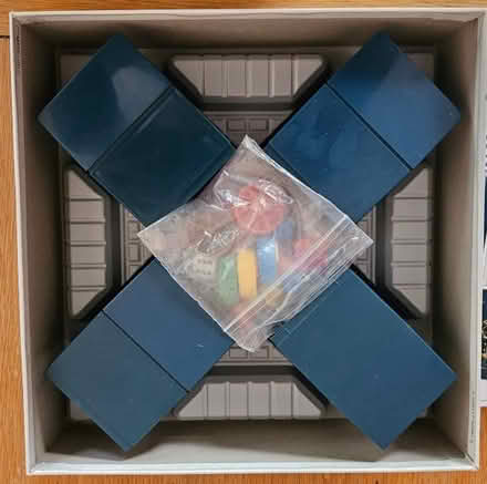 Photo of free Early 90s era Trivial Pursuits (Buggs Bottom RG4) #2