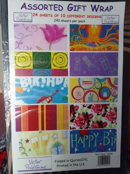 Photo of free Gift wrapping paper (Sale M33) #2