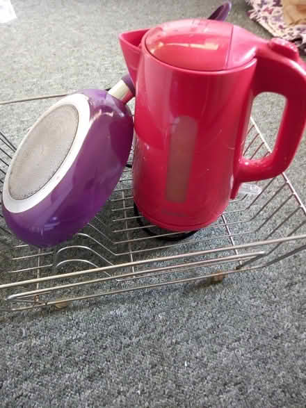Photo of free kettle. frying pan, dish drainer (St Ives TR26) #1