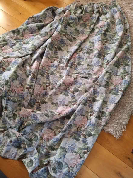Photo of free Pair of curtains (Borehamwood WD6) #1