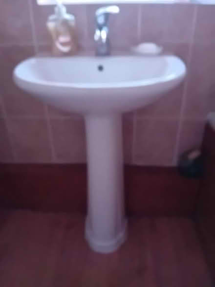Photo of free Bathroom basin and bidet. (Highley WV16) #1