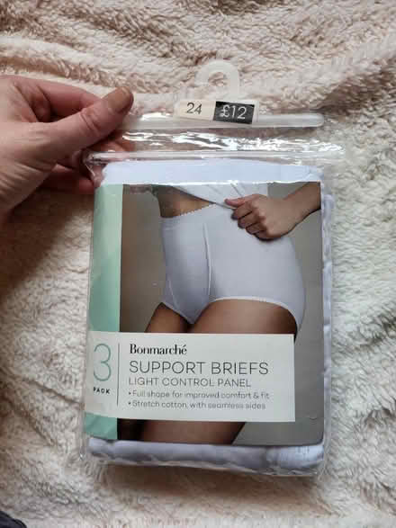 Photo of free Under crackers (Fulwood PR2) #1