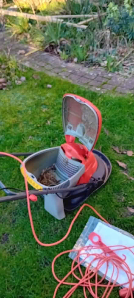 Photo of free Flymo Lawn Mower (Belmont SL6) #3
