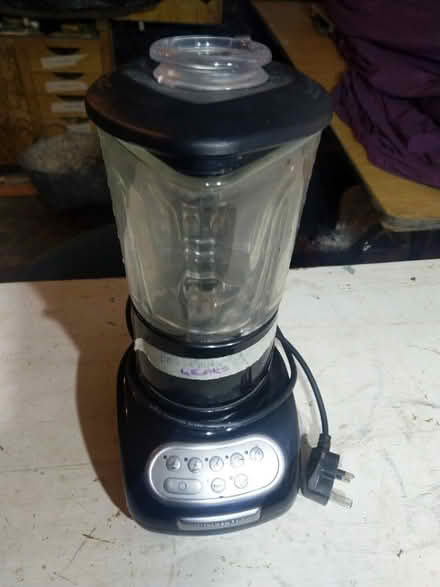 Photo of free Kitchenaid Artisan mixer faulty for parts (Putney SW15) #2