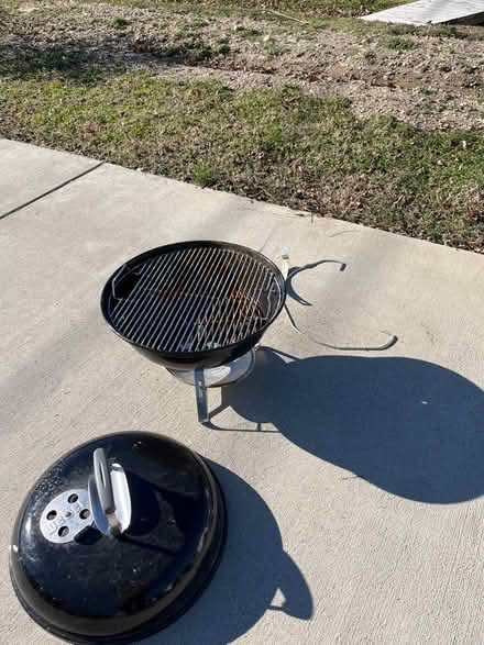Photo of free Table top Weber grill (Cambridge MD.) #1