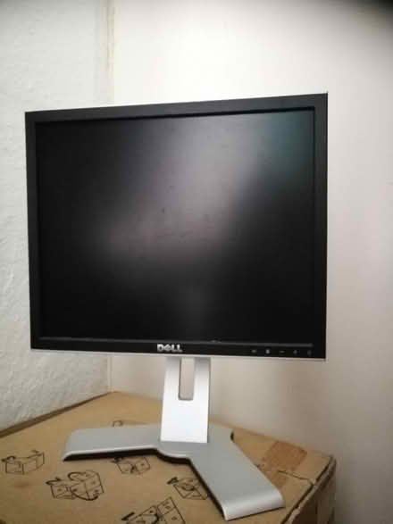 Photo of free Monitor Screen (Seaside BN22) #1