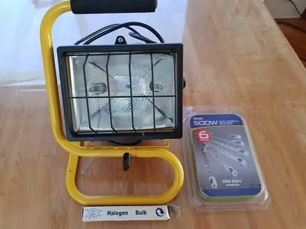Photo of free Quartz halogen 500W floodlight (Oakleigh South) #2