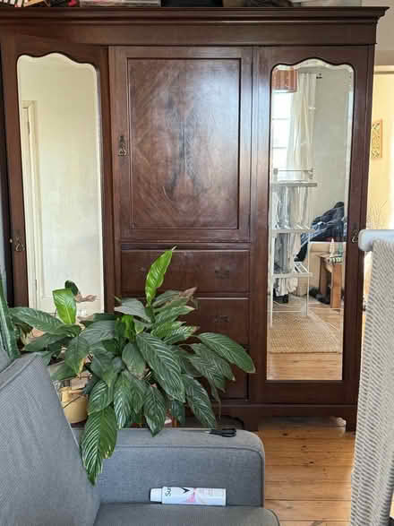 Photo of free Beautiful vintage wardrobe (Vauxhall) #1
