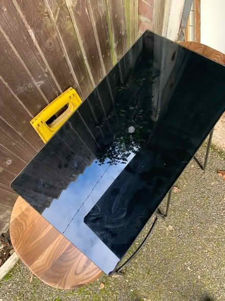 Photo of free Glass top swivel TV/ Monitor stand (Wallington) #2
