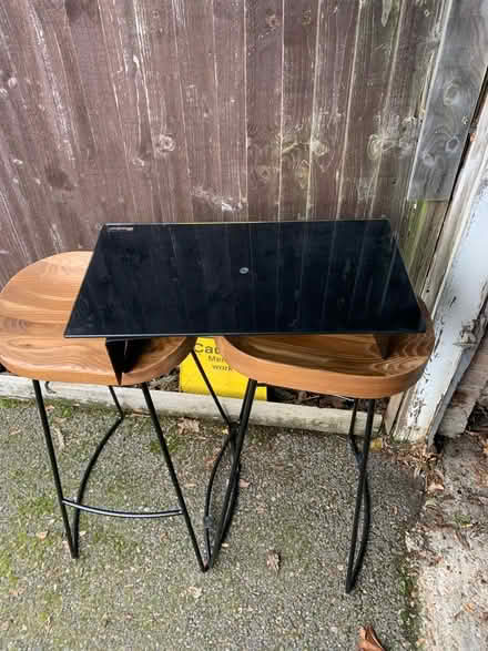 Photo of free Glass top swivel TV/ Monitor stand (Wallington) #3