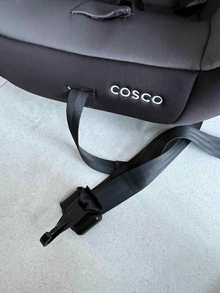 Photo of free Cosco Brand Car Seat - Lightweight with Latch (Barnes SW13) #4
