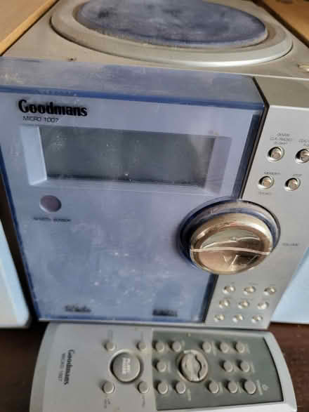 Photo of free CD player + Radio (I think!) (Hoddesdon EN11) #2