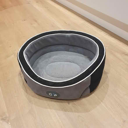 Photo of free Small cat / dog basket (St Albans) #1