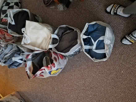 Photo of free Men clothes s/m (PR1) #1