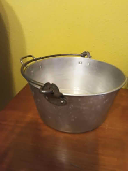 Photo of free Jam pan (Bengeo SG14) #1