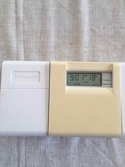 Photo of free House Thermostat (Near Mlacak Arena) #1