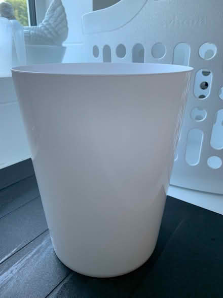 Photo of free IKEA White Plastic Waste Paper Bin (Monkmoor SY2) #2