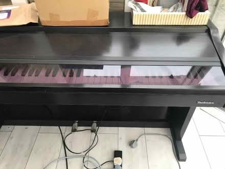 Photo of free Faulty electric piano (Oswestry SY11) #1