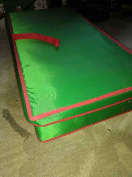 Photo of free Decoration storage box (Grandpont OX1) #1