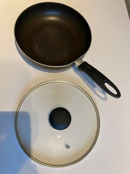 Photo of free Lidded Saute Pan (Monkspath B90) #2