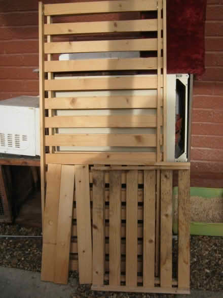 Photo of free Miscellaneous bits of wood (Wivelsfield Green RH17) #1