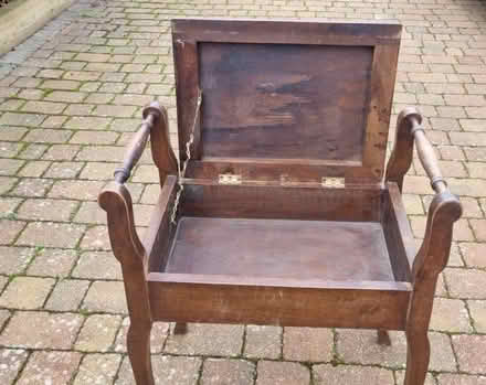 Photo of free Piano Stool (Datchworth Green SG3) #3