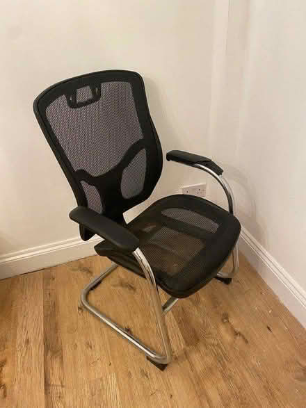 Photo of free Office chair (BR2 near Bromley South Station) #3